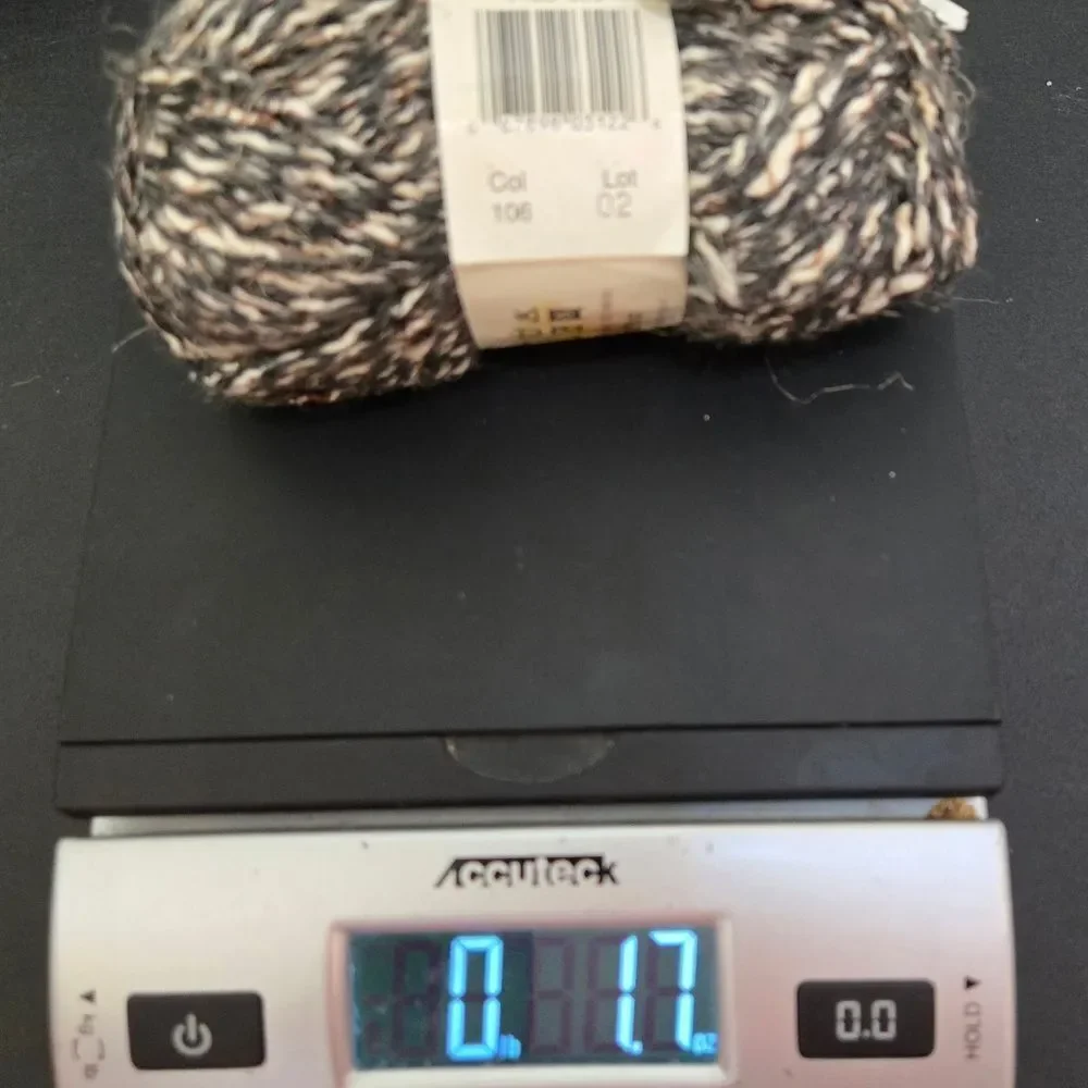 Patons Seasons Black and White Yarn Bundle, Color 106